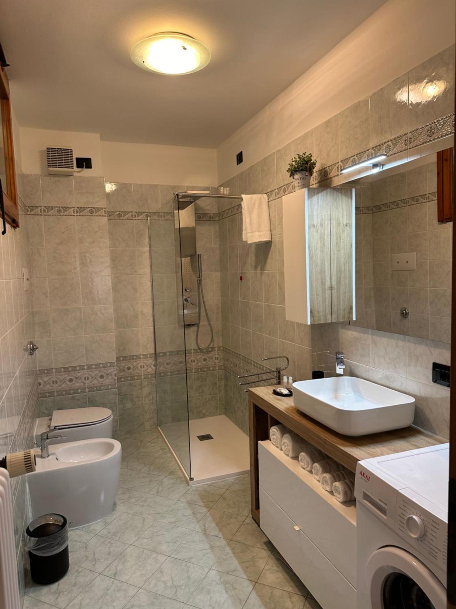 Luxury Apartment Bergamo Bagian luar foto